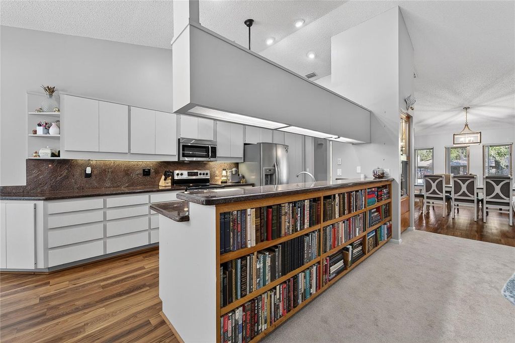 Image 21 of property listing at 23 CHINKAPIN CIRCLE, Homosassa, FL 34446