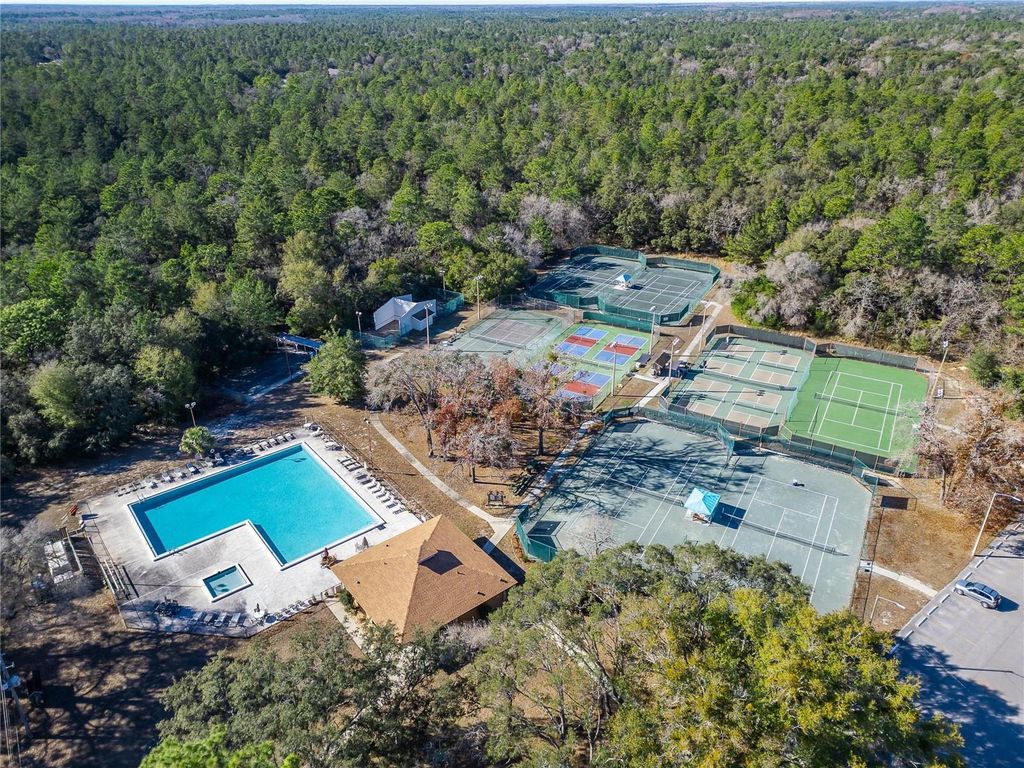 Image 70 of property listing at 23 CHINKAPIN CIRCLE, Homosassa, FL 34446