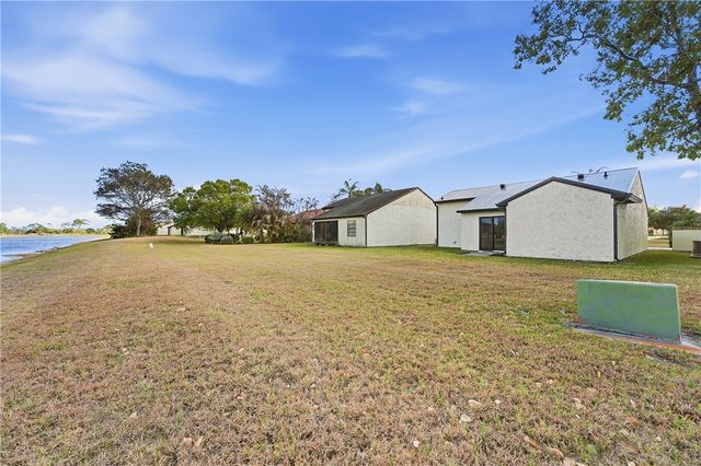 2287 Barrington Street, Port St Lucie, FL 34952
