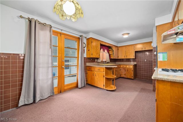 2824 Oberlin Avenue, Lorain, OH 44052