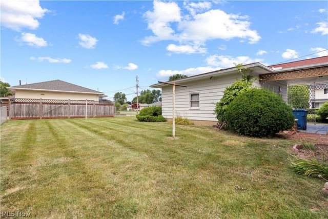 2824 Oberlin Avenue, Lorain, OH 44052