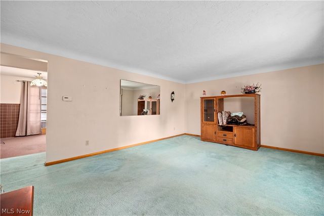 2824 Oberlin Avenue, Lorain, OH 44052