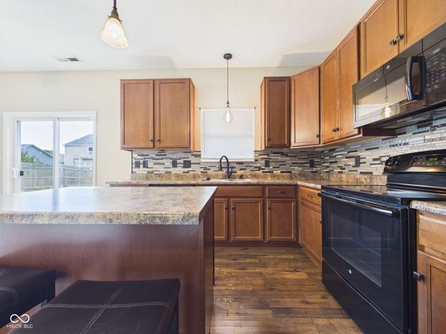 519 Flint Boulevard, Fortville, IN 46040