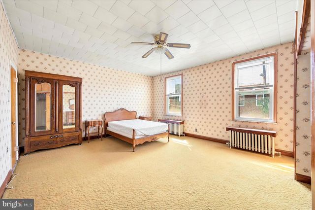 2832 E THOMPSON ST, Philadelphia, PA 19134