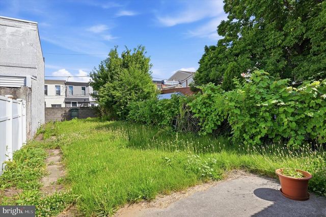 2832 E THOMPSON ST, Philadelphia, PA 19134