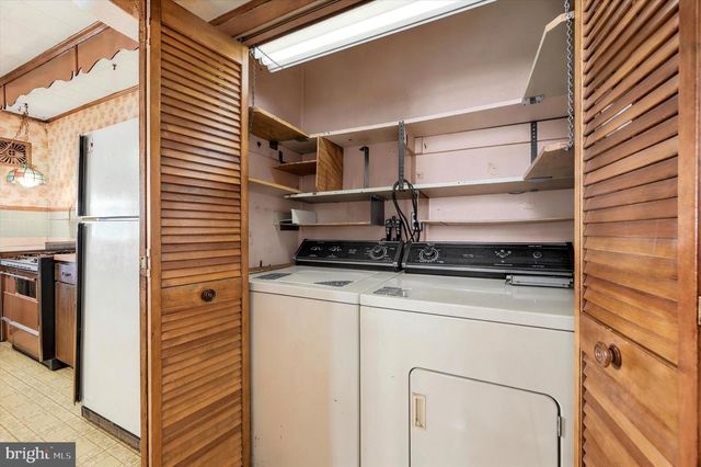 2832 E THOMPSON ST, Philadelphia, PA 19134