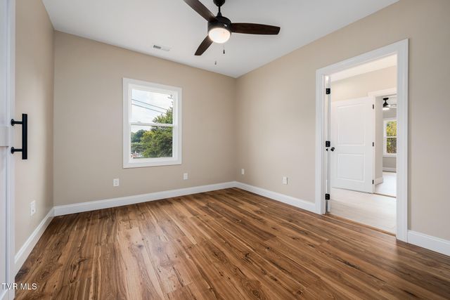 105 Greendale Road, Johnson City, TN 37601