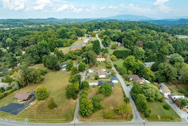 105 Greendale Road, Johnson City, TN 37601