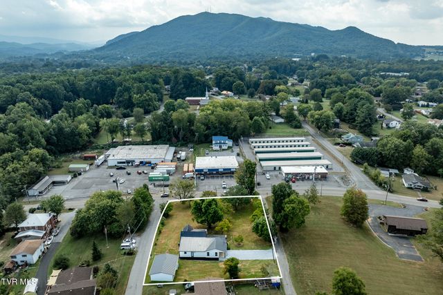 105 Greendale Road, Johnson City, TN 37601