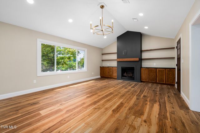 105 Greendale Road, Johnson City, TN 37601