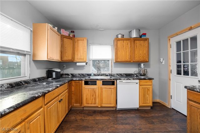 376 Taylor Street, Amherst, OH 44001