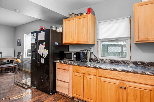 376 Taylor Street, Amherst, OH 44001