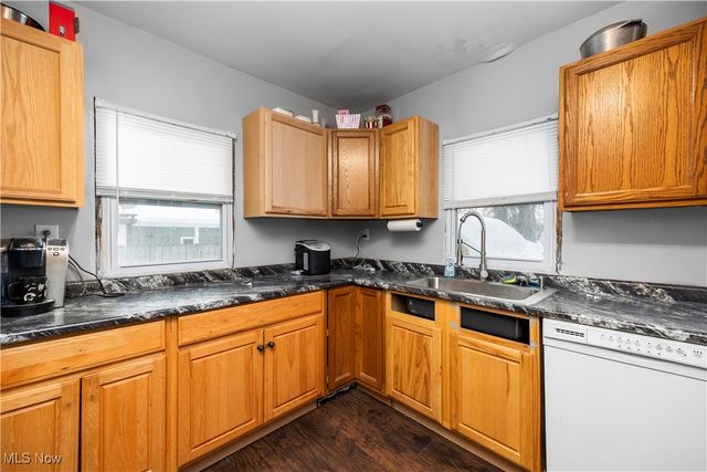 376 Taylor Street, Amherst, OH 44001