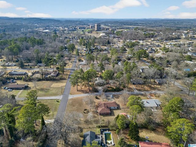 902 6TH STREET NE, Jacksonville, AL 36265