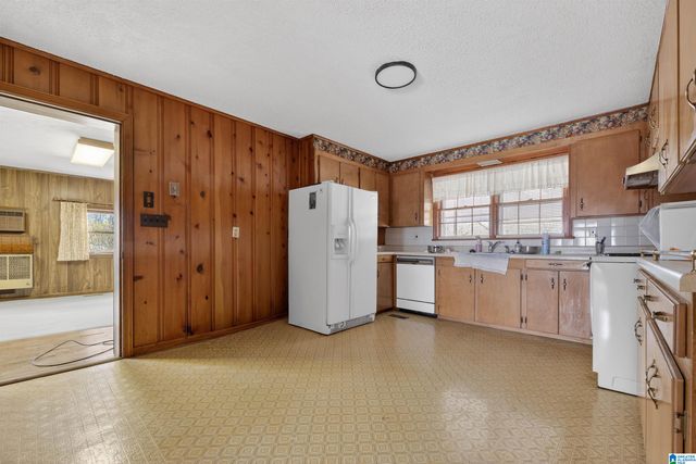 902 6TH STREET NE, Jacksonville, AL 36265