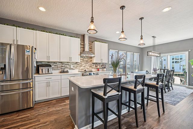 427 Bethpage Boulevard, Commercial Point, OH 43116