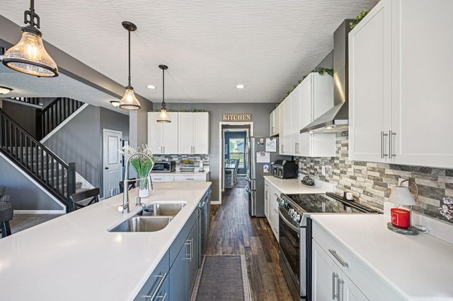 427 Bethpage Boulevard, Commercial Point, OH 43116