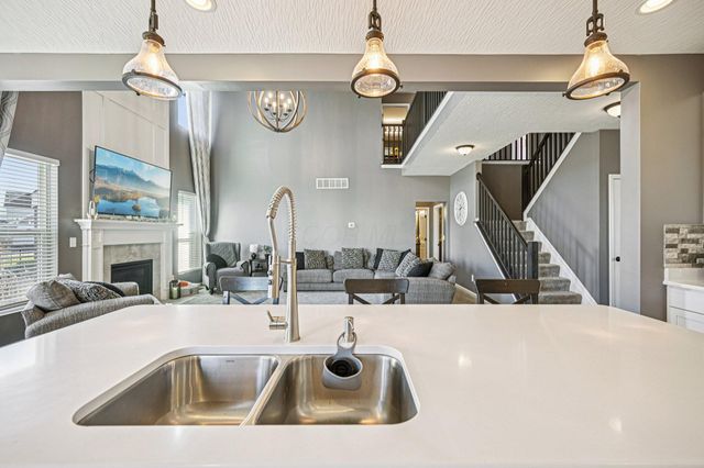 427 Bethpage Boulevard, Commercial Point, OH 43116