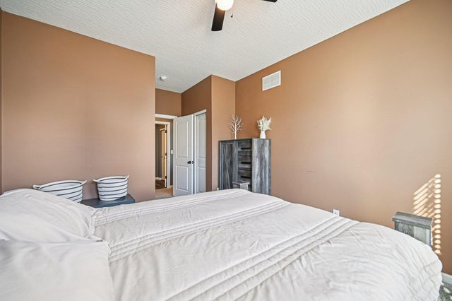 427 Bethpage Boulevard, Commercial Point, OH 43116