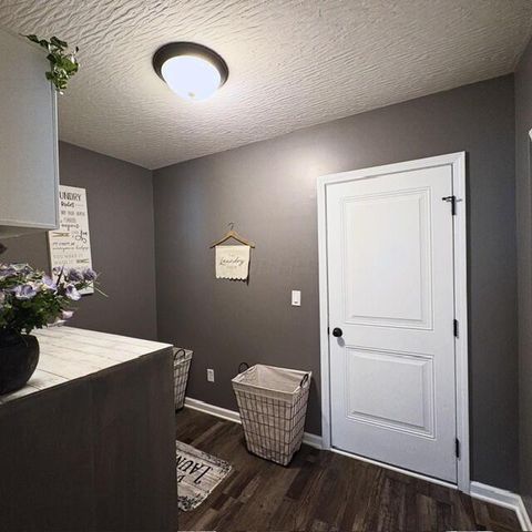 427 Bethpage Boulevard, Commercial Point, OH 43116