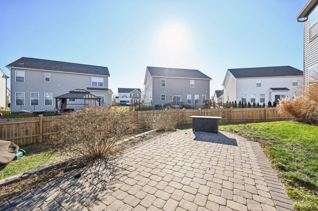 427 Bethpage Boulevard, Commercial Point, OH 43116