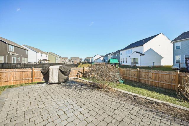 427 Bethpage Boulevard, Commercial Point, OH 43116