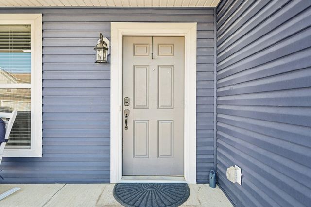 427 Bethpage Boulevard, Commercial Point, OH 43116