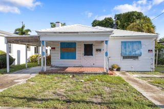 1011 Adams St, West Palm Beach, FL 33407