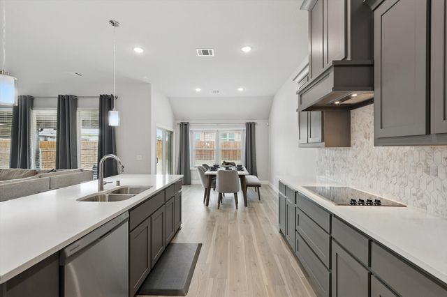 4813 Nomad Drive, Midlothian, TX 76065