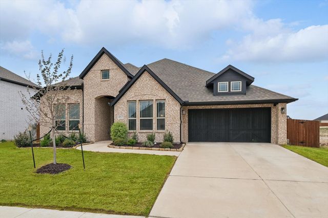 4813 Nomad Drive, Midlothian, TX 76065