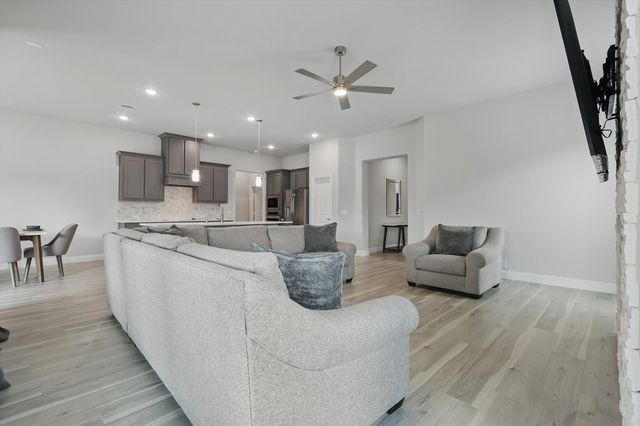 4813 Nomad Drive, Midlothian, TX 76065