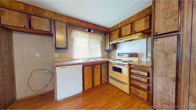 3444 N Point, Sulphur, OK 73086