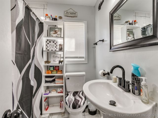 1712 E 71st Street N, Tulsa, OK 74130