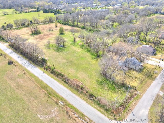 1712 E 71st Street N, Tulsa, OK 74130