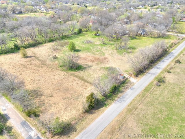 1712 E 71st Street N, Tulsa, OK 74130