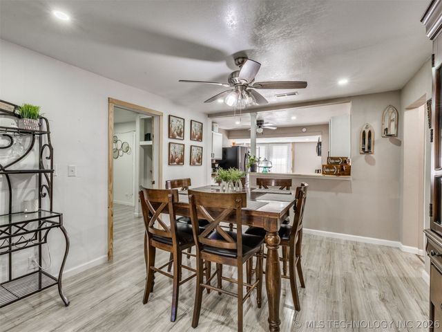 1712 E 71st Street N, Tulsa, OK 74130