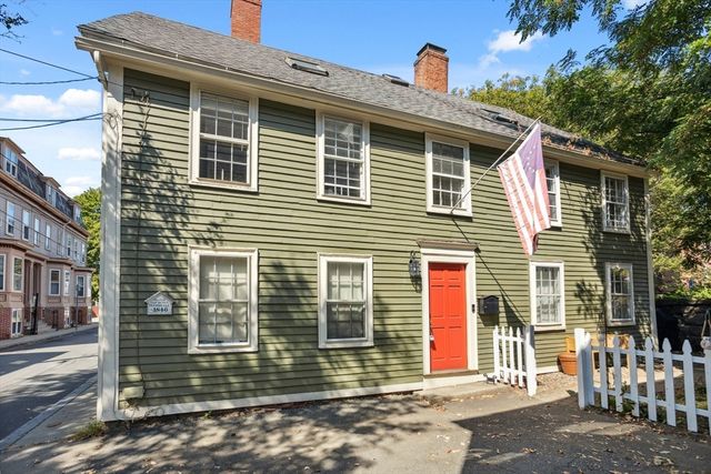 4 North Pine Street 2, Salem, MA 01970