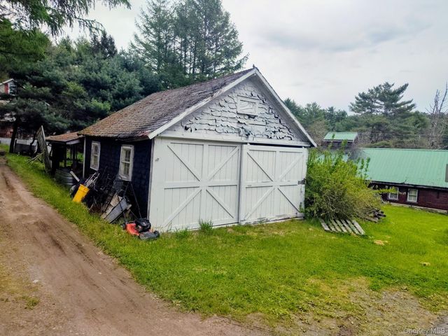 174 Forestburgh Road, Forestburgh, NY 12777