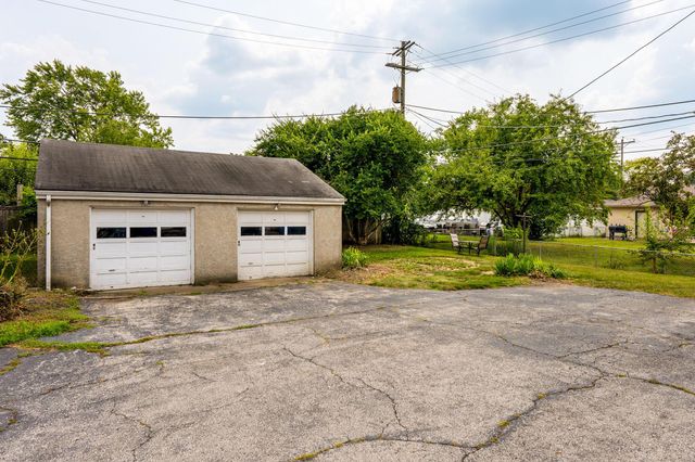 1887-1891 Kentwell Road, Upper Arlington, OH 43221