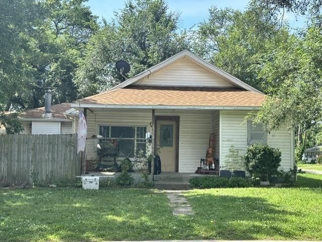 1329 W Allison Street, Nevada, MO 64772