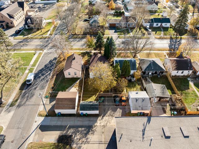 6904 Minnetonka Boulevard, Saint Louis Park, MN 55426