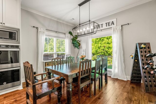 1505 Green Tree Dr, Conway, AR 72034