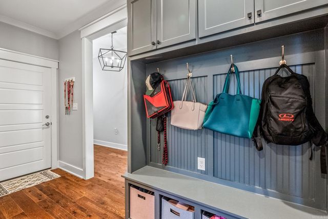 1505 Green Tree Dr, Conway, AR 72034