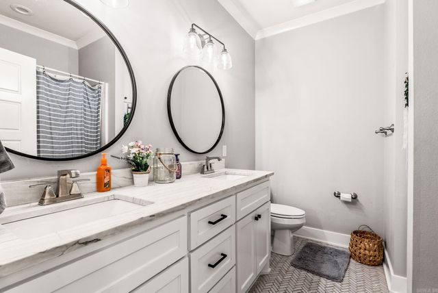 1505 Green Tree Dr, Conway, AR 72034