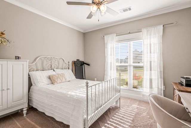 1505 Green Tree Dr, Conway, AR 72034