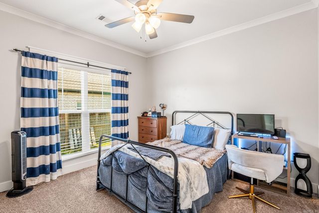 1505 Green Tree Dr, Conway, AR 72034