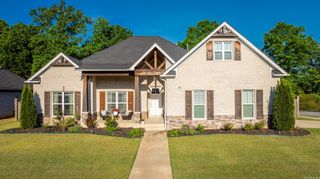 1505 Green Tree Dr, Conway, AR 72034