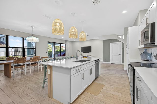 16587 Cove Road, The Acreage, FL 33470