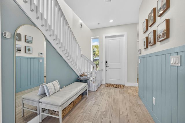 16587 Cove Road, The Acreage, FL 33470