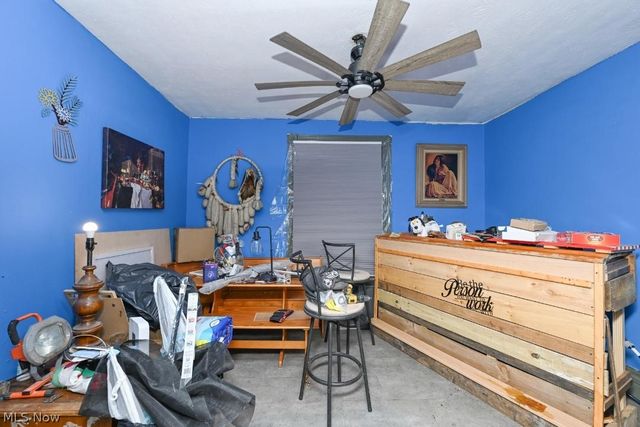 240 1st Street NW, Barberton, OH 44203